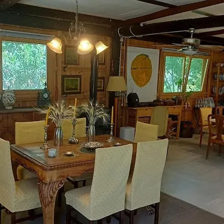 αγροκτημα ευκαρπια Villa Larissa